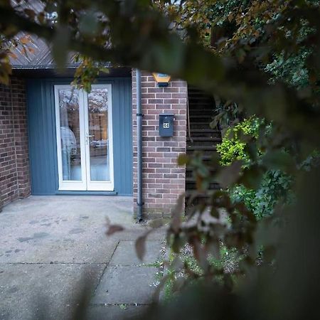 Cosy Hideaway In Nottingham Apartment Bagian luar foto
