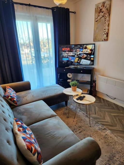 Cosy Hideaway In Nottingham Apartment Bagian luar foto